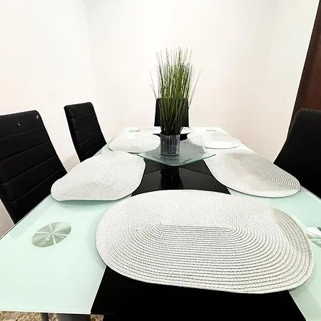 Apartament Queen Gate 3 *